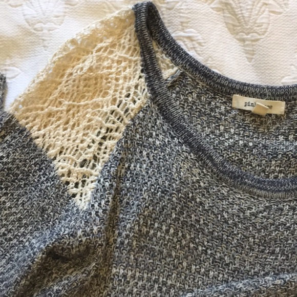 M - Pink Rose Sweater - Picture 4 of 11